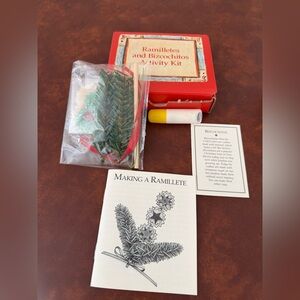 Vintage 1997 Josefina Christmas Eve Set Ramilletes and Bizcochitos